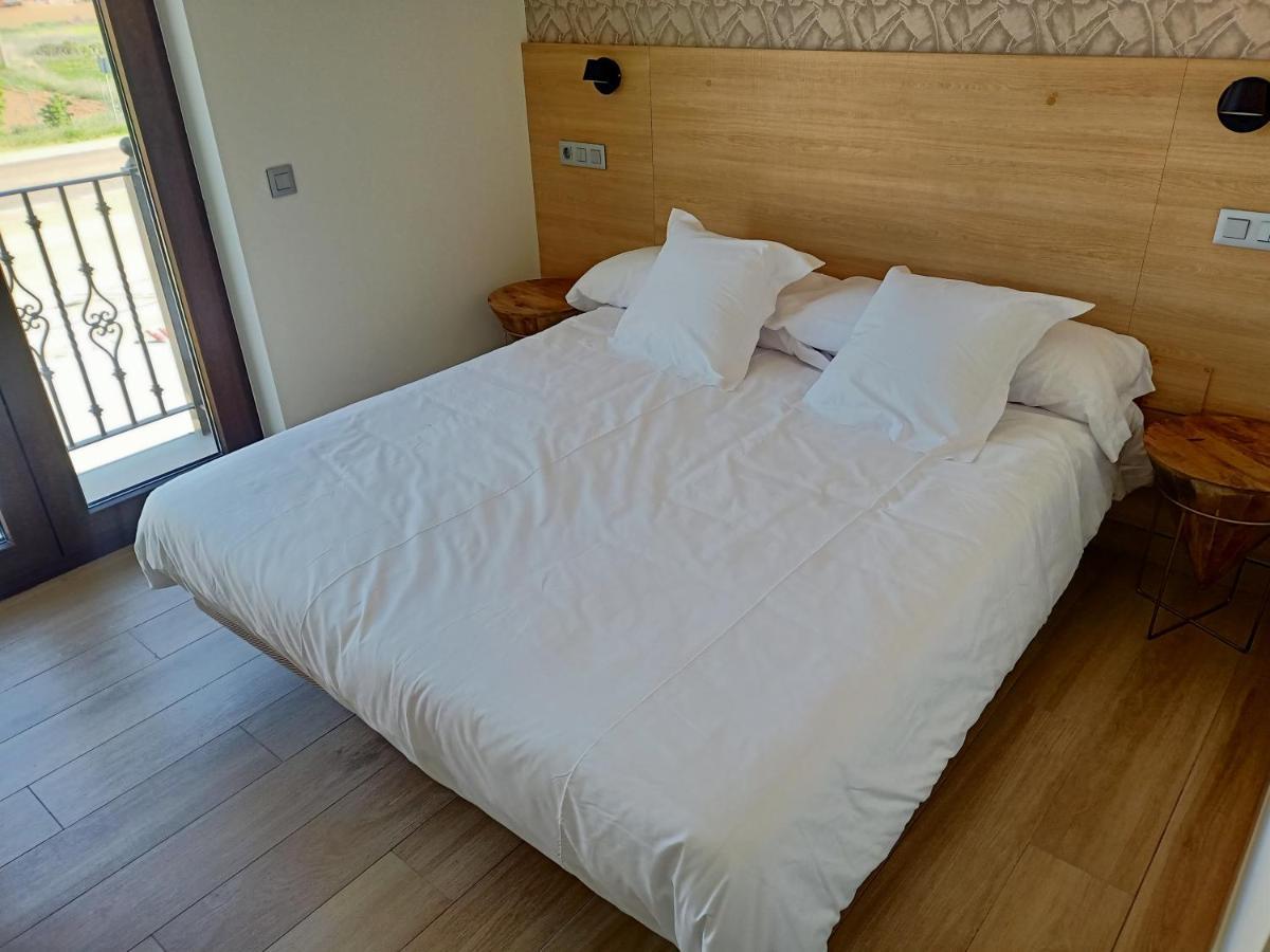 Albergue La Huella San Martín del Camino Exteriör bild