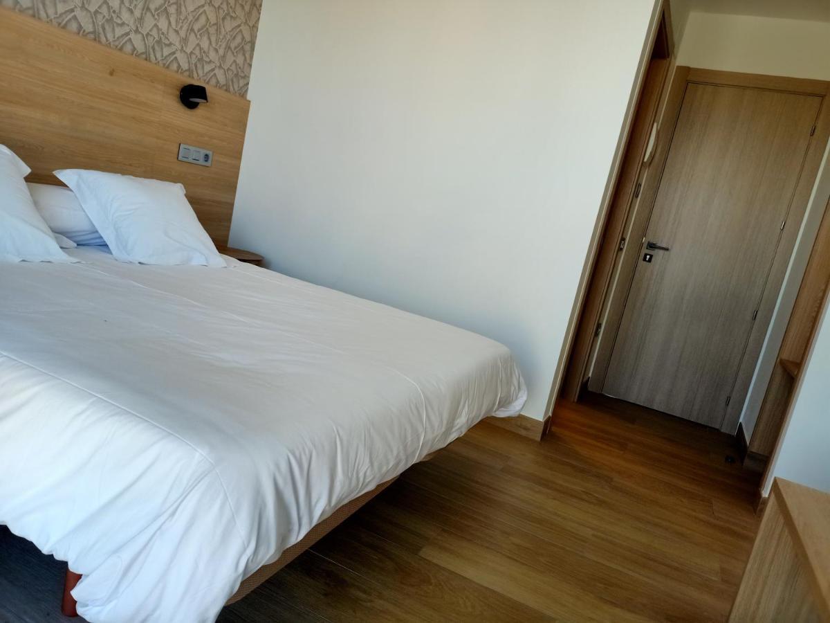 Albergue La Huella San Martín del Camino Exteriör bild