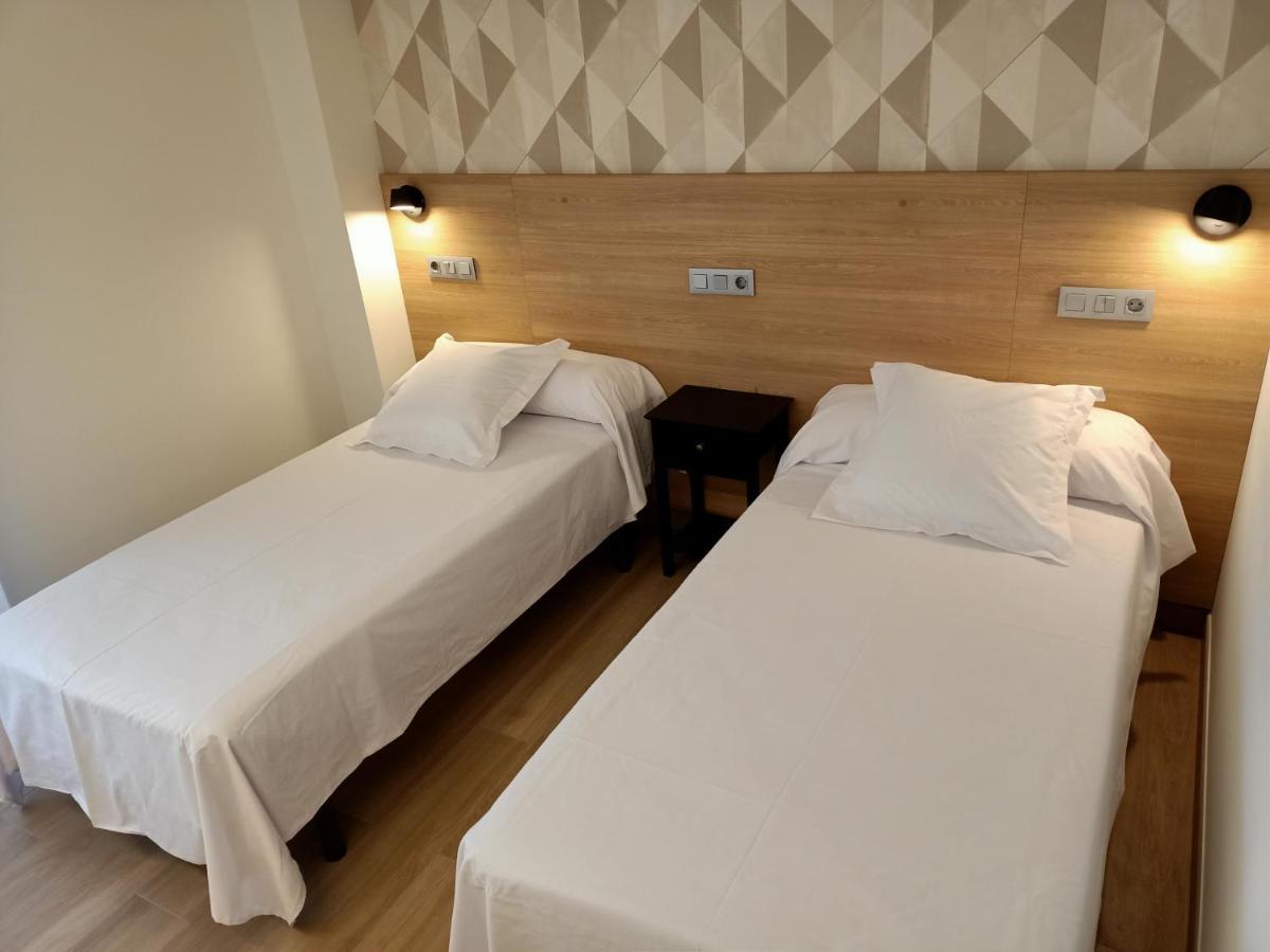 Albergue La Huella San Martín del Camino Exteriör bild