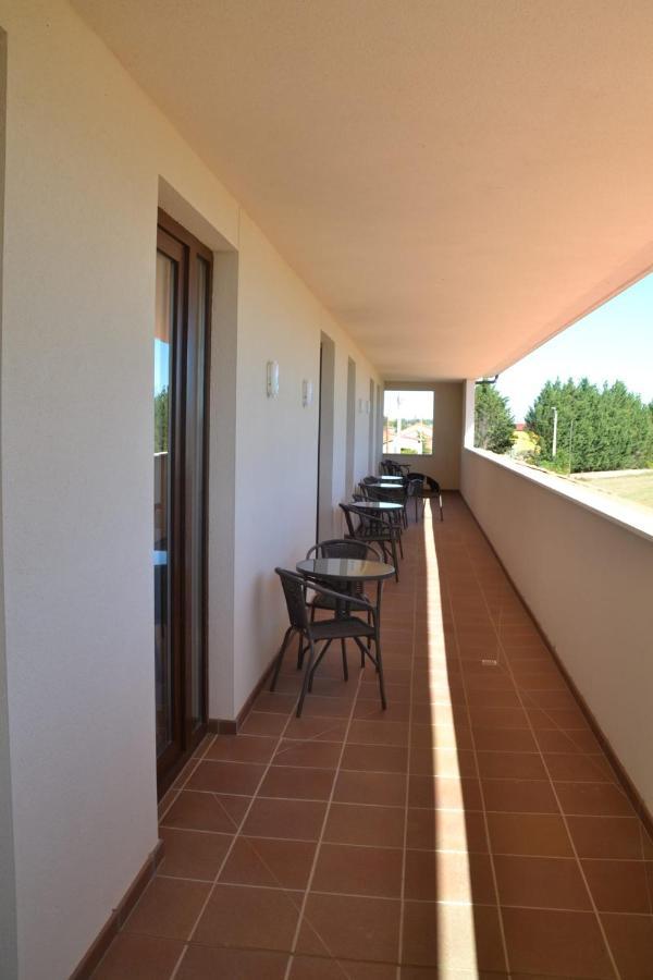 Albergue La Huella San Martín del Camino Exteriör bild